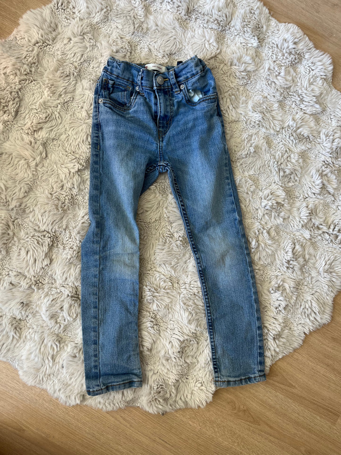Jean Levi's 6 ans