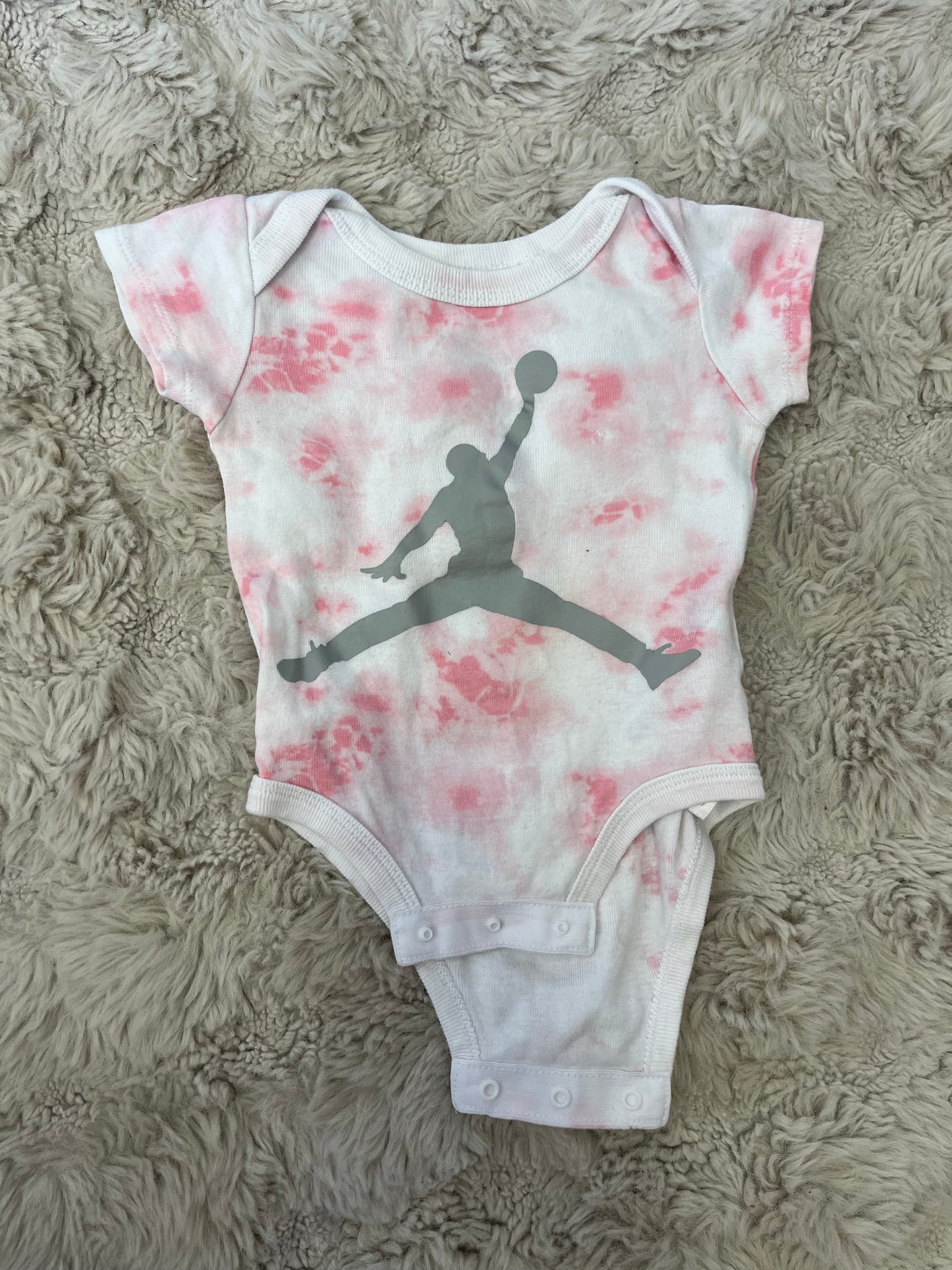 Body Jordan 6 mois (60-70cm)