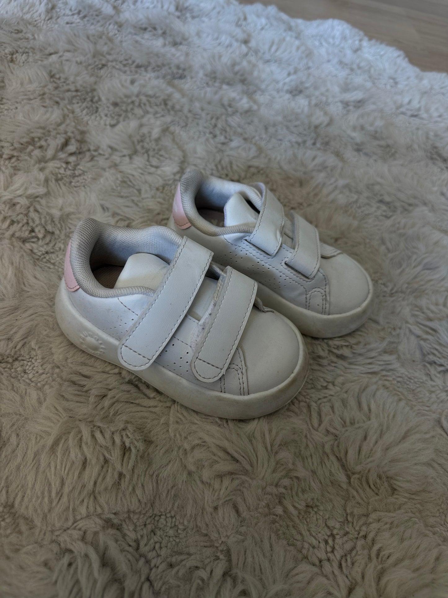 Basket Adidas pointure 21