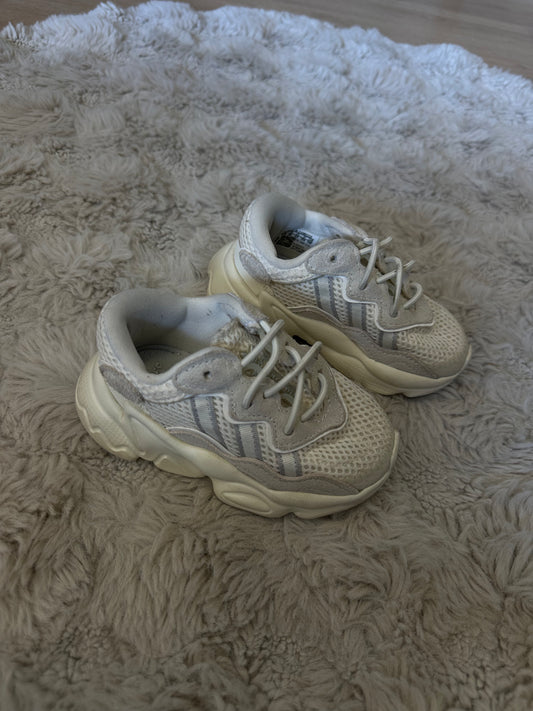 Basket Adidas pointure 23