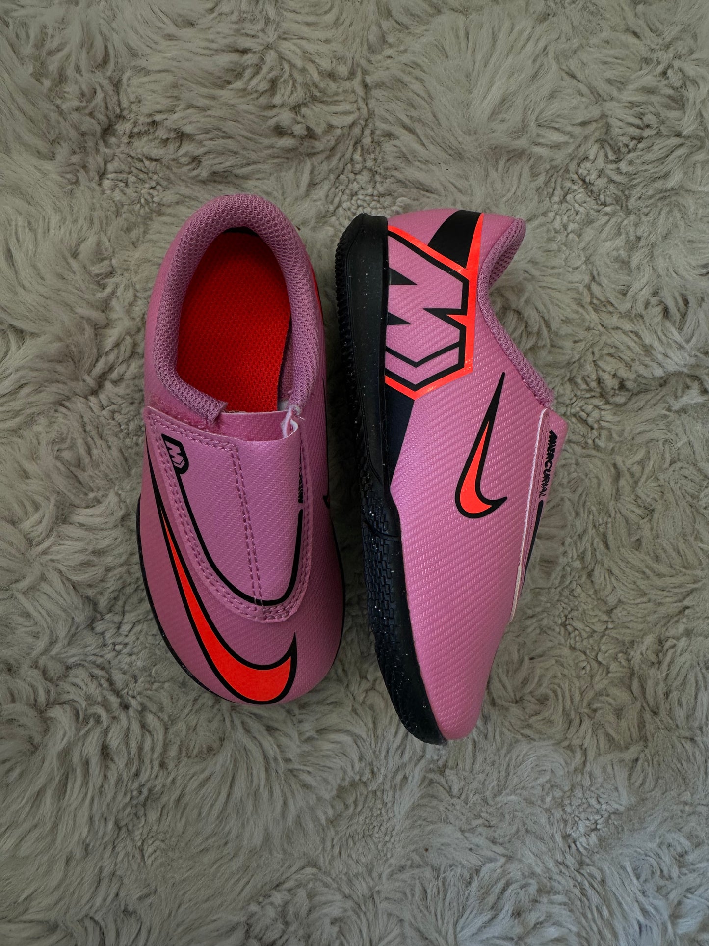 Chaussures Nike Mercurial pointure 25,5
