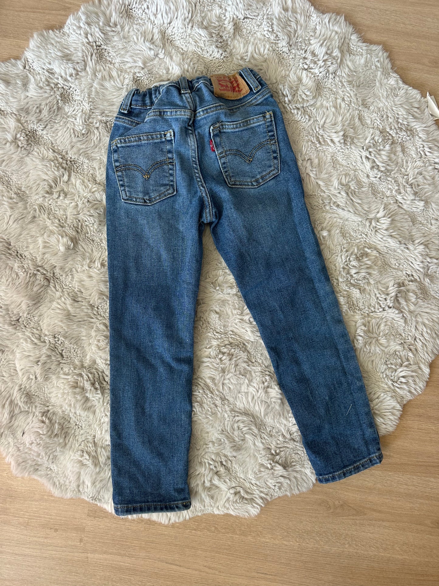 Jean Levi's 6 ans