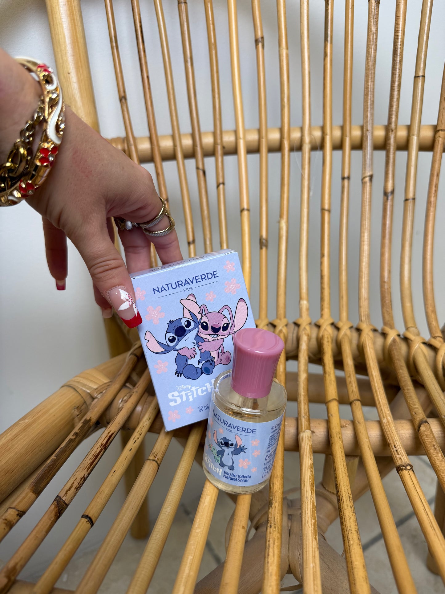 Parfum Stitch
